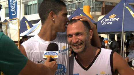 צפו באקשן על החוף. עריכה: ערן אבירם צפו באקשן על החוף. עריכה: ערן אבירם