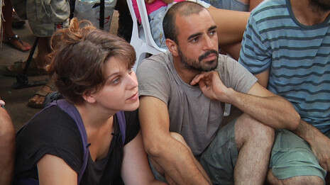 במאהל ברוטשילד עונים לנתניהו. צילום: יוגב אטיאס. עריכה: ערן אבירם במאהל ברוטשילד עונים לנתניהו. צילום: יוגב אטיאס. עריכה: ערן אבירם