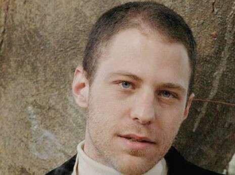 מוטי קיקיון מוטי קיקיון