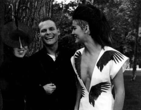 סריקה מתוך הספר Isabella Blow סריקה מתוך הספר Isabella Blow