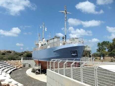 ���� ����