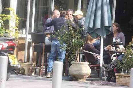 ���� �����