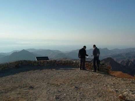 ���� ����