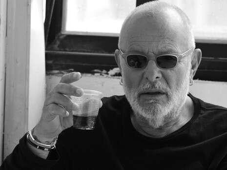 ���� ����