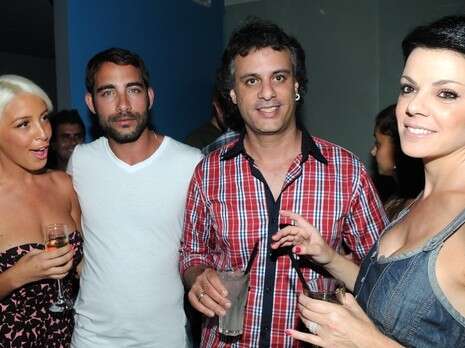 ��� ����