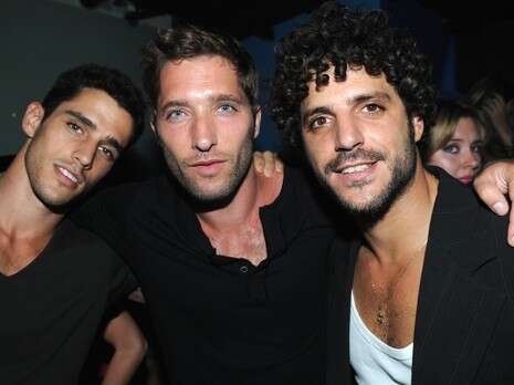 ��� ����