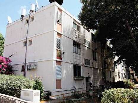 ���� ���