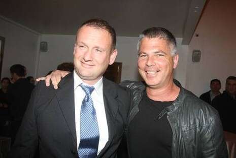 ���� �����