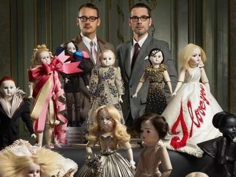 ����� ����