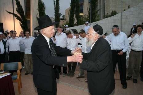 באדיבות ארכיון ישיבת הר עציון באדיבות ארכיון ישיבת הר עציון