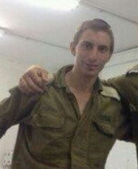 באדיבות המשפחה באדיבות המשפחה