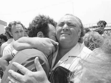 צילום: אבי שמחוני ומיקי צרפתי, במחנה צילום: אבי שמחוני ומיקי צרפתי, במחנה