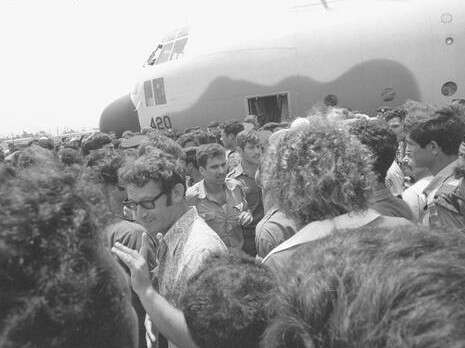 צילום: אבי שמחוני ומיקי צרפתי, במחנה צילום: אבי שמחוני ומיקי צרפתי, במחנה
