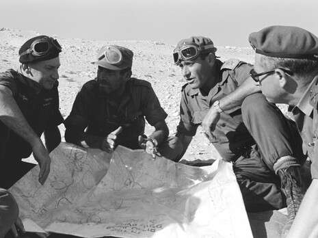 צלם: אלכס אגור,''במחנה''. באדיבות ארכיון צה''ל במשרד הביטחון ו''במחנה'' צלם: אלכס אגור,''במחנה''. באדיבות ארכיון צה''ל במשרד הביטחון ו''במחנה''