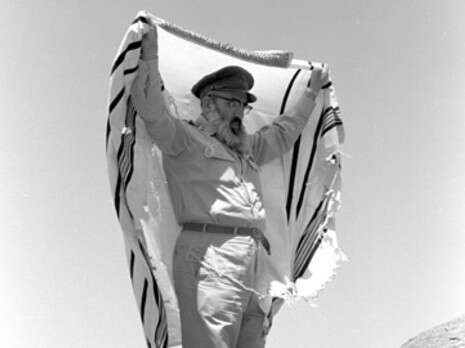 צילום: אלכס אגוד, ''במחנה'' צילום: אלכס אגוד, ''במחנה''