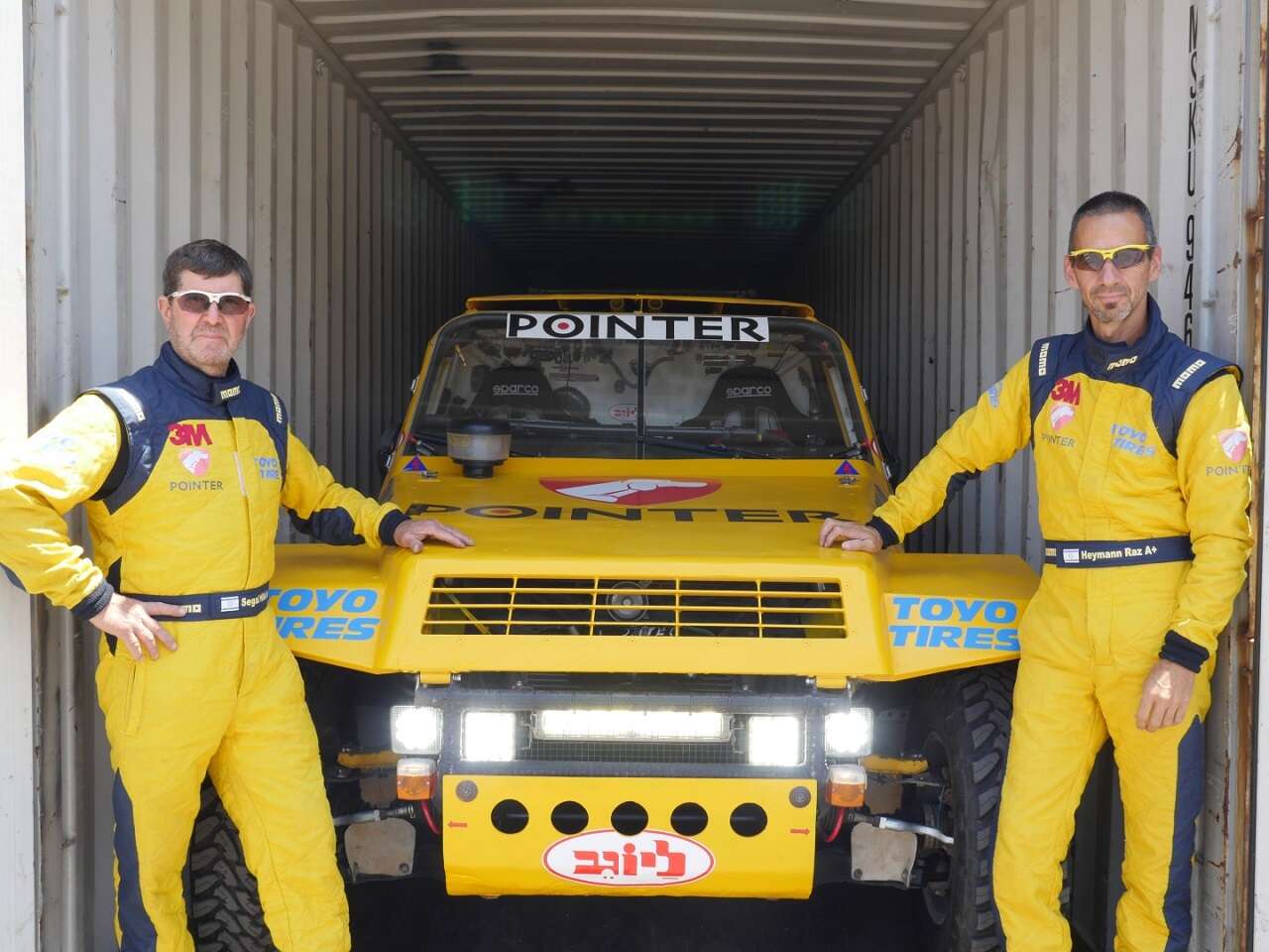 רז הימן והלל סגל בדרך לדרך המשי 444