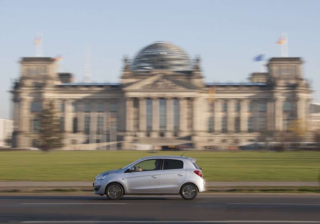 מיצובישי ספייס סטאר 2016 - 001