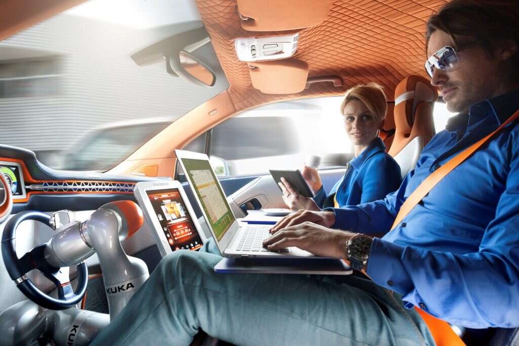 נהיגה במכונית אוטונומית 0066