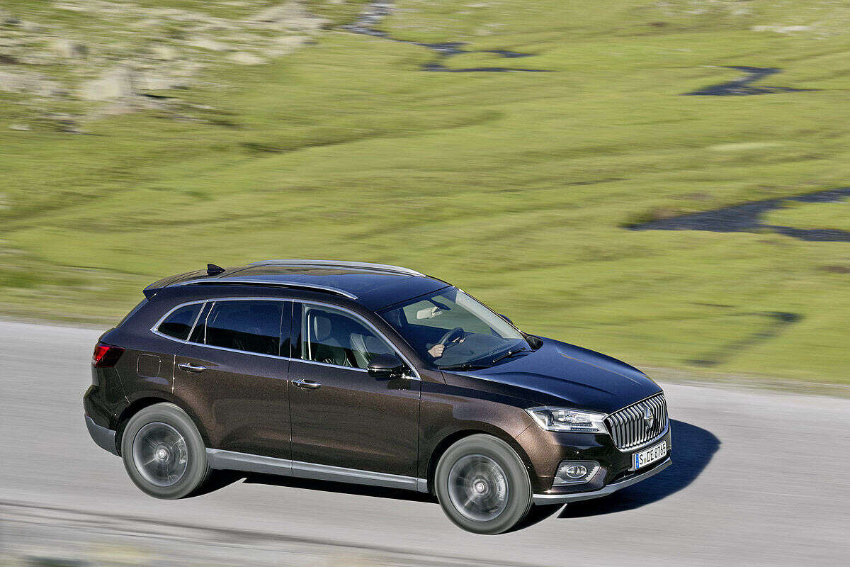 Borgward-BX-7-004