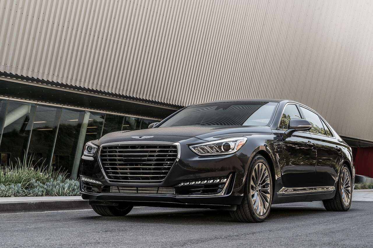 2017 Genesis G90