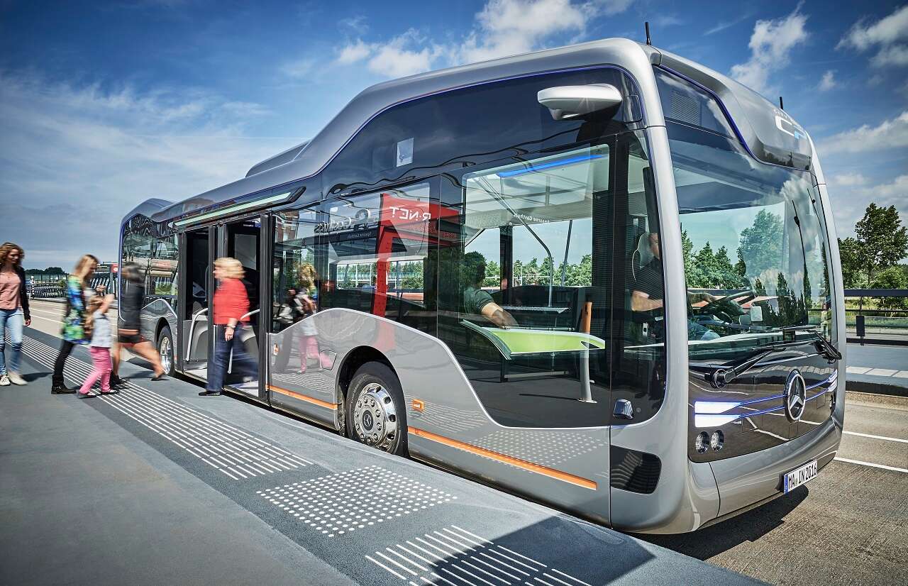 Weltpremiere: Mercedes-Benz Future Bus mit CityPilot -Meilenstein auf dem Weg zum autonom fahrenden Stadtbus
