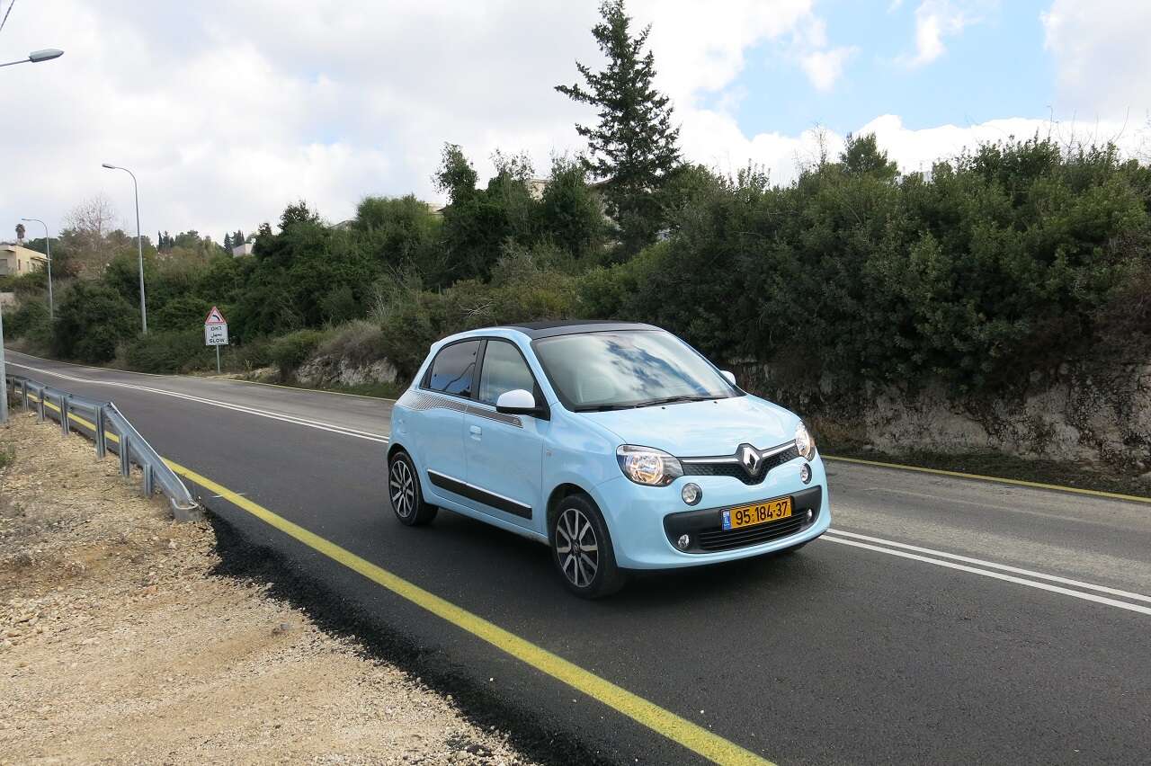 רנו טווינגו 2016 - 0021