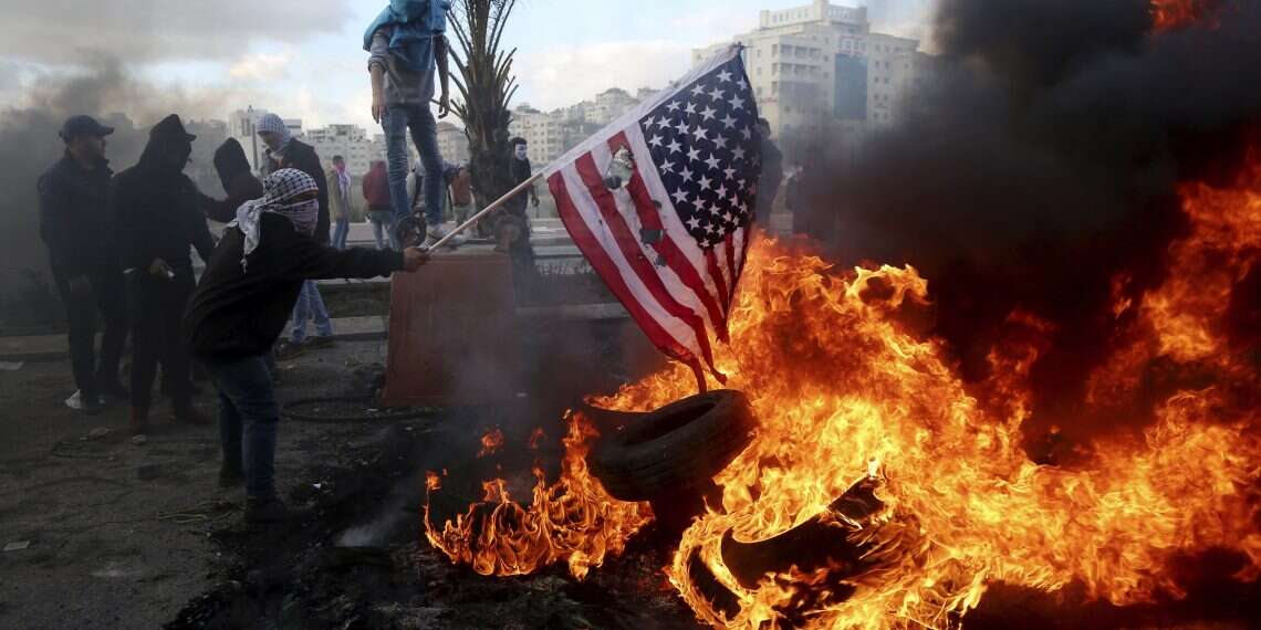 השקט שנשאר: הצהרת טראמפ לא הסעירה את הפלסטינים