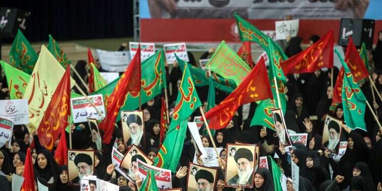 הפגנה באיראן. צילום: EPA צילום: EPA