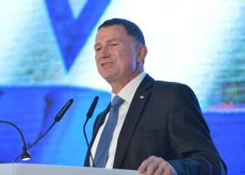 הכול מוקלט: אוף דה רקורד? כבר אין דבר כזה