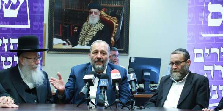 משה גפני, אריה דרעי ויעקב ליצמן. צילום: מרים צחי צילום: מרים צחי