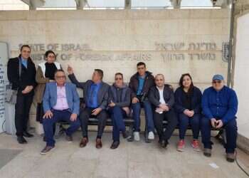 מוציאים לאור: העיתונאים הערבים שביקרו כאן בשם בדוי כדי לראות ישראל אחרת