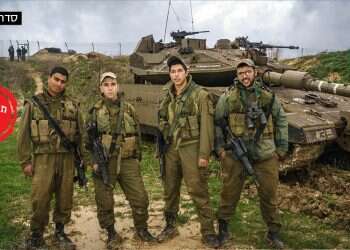 חשופים בלי צריח. צילום: אנצ'ו גוש, ג'יני