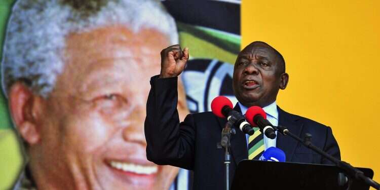 נשיא דרום אפריקה החדש קיריל רמפוסה. צילום: AP נשיא דרום אפריקה החדש קיריל רמפוסה. צילום: AP