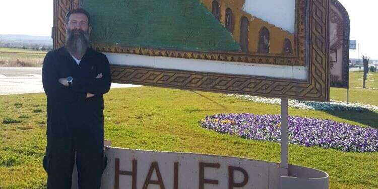 הרב אליהו בירנבוים בגבול סוריה. צילום: הרב אליהו בירנבוים צילום: הרב אליהו בירנבוים