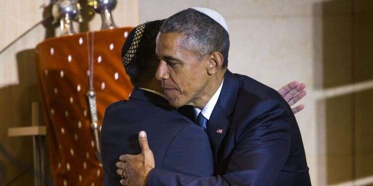 אובמה בבית הכנסת 'עדת ישראל' בוושינגטון. צילום: EPA צילום: EPA