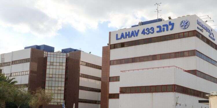 להב 433. צילום: דני מרון צילום: דני מרון
