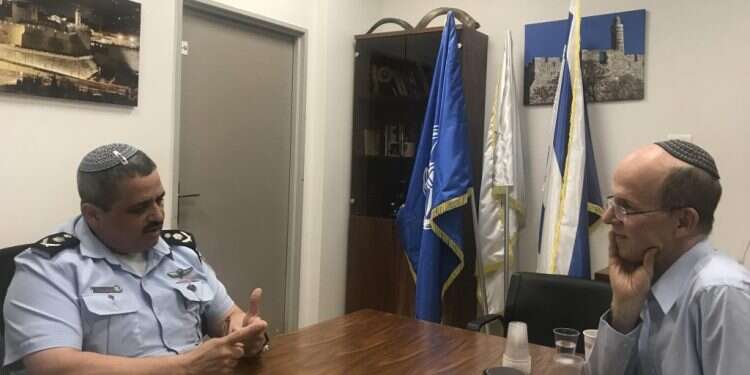 עורך מקור ראשון חגי סגל והמפכ אלשיך למקור ראשון: "כל עדי המדינה סיפקו את הסחורה"