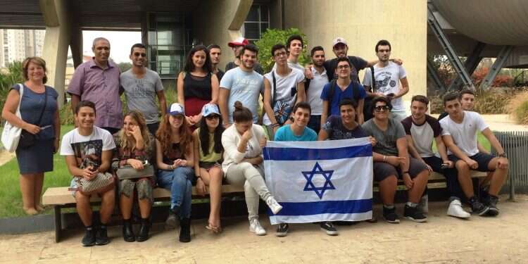 התלמידים הצרפתים במכללת סמי שמעון. צילום: אווה כהן צילום: אווה כהן