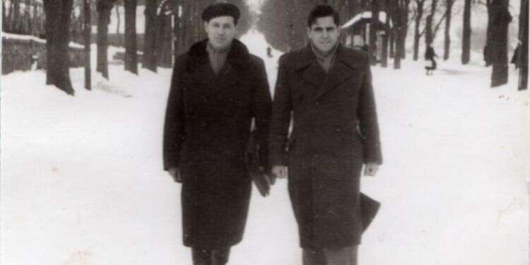 נאמן של העם היהודי: פלמ"חניק גאה בחורבות הונגריה