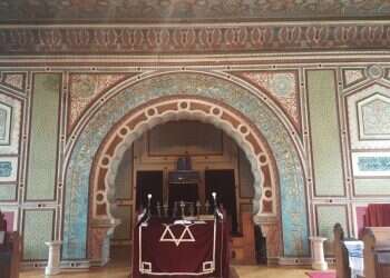 פעימות אחרונות של יהדות