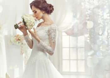 מה עונדות המפורסמות?