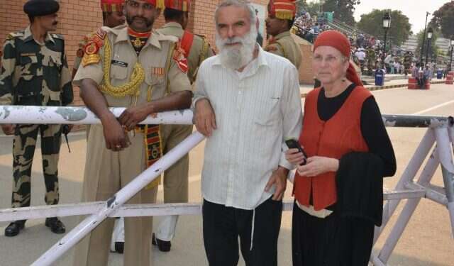 הרב רונצקי ורעייתו רונית בהודו. צילום: איציק נשיא חכמת הדרכים צילום: איציק נשיא חכמת הדרכים