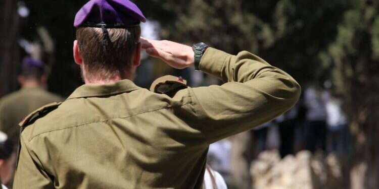 ישראל מתייחדת עם זכרם של חללי צה צילום: הלל מאיר, TPS