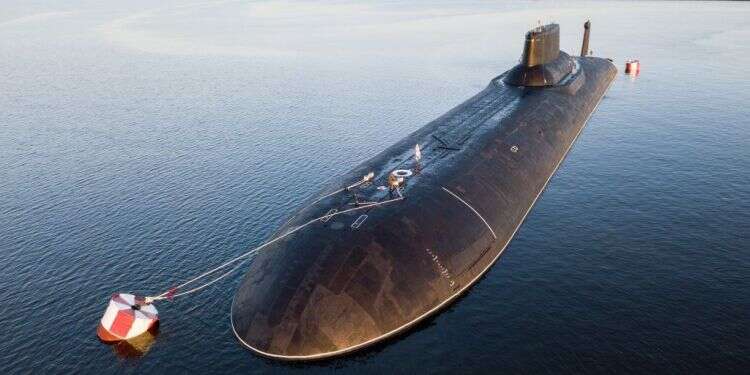 הצוללת הגרעינית הרוסית 'דמיטרי דונסקוי'. צילום: AP צילום: AP