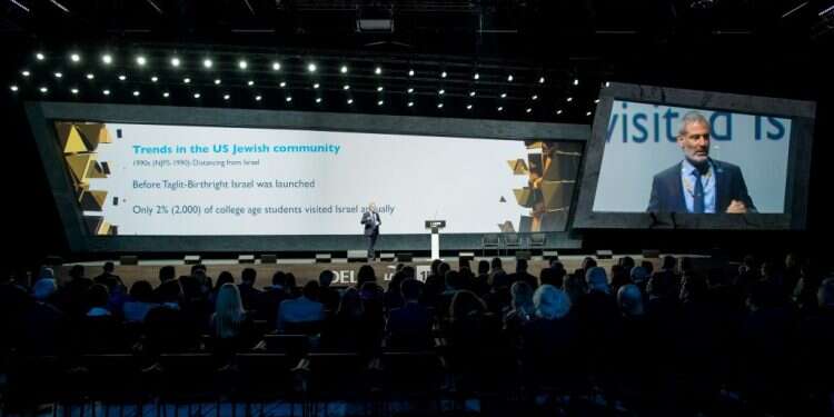 מרק בכינוס בליטא. צילום: DELFI Lithuania צילום: DELFI Lithuania