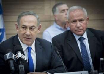 רה"מ נתניהו ושר החקלאות דיכטר. צילום: יונתן זינדל, פלאש90