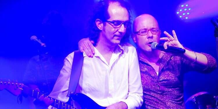 להקת צילום: ינאי רוחבה