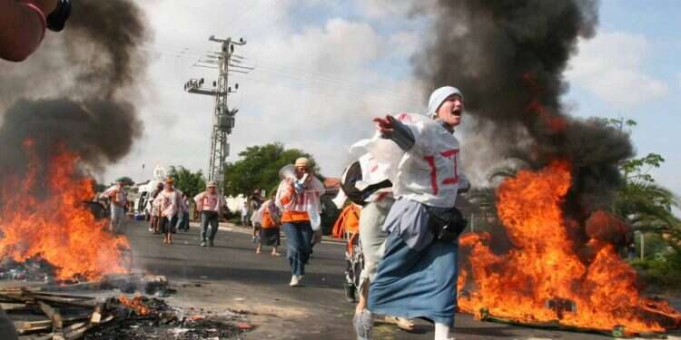 גירוש גוש קטיף. צילום: מרים צחי צילום: מרים צחי