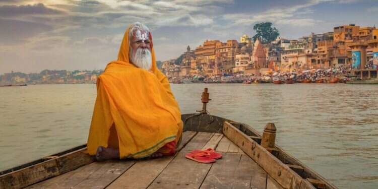 ורנאסי, על גדת נהר הגנגס, 2017. צילום: שאטרסטוק צילום: שאטרסטוק