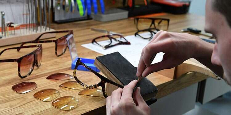 זמן מסך: מספר הסובלים מקוצר ראייה הוכפל